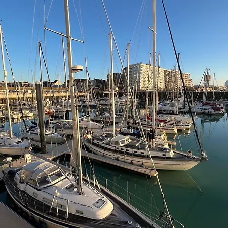 Apartment At Sea - Zeedijk